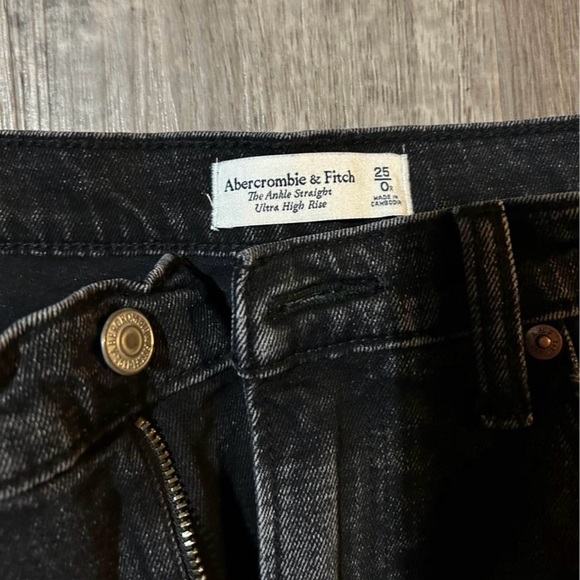 Abercrombie & Fitch Jeans - Picture 2 of 2